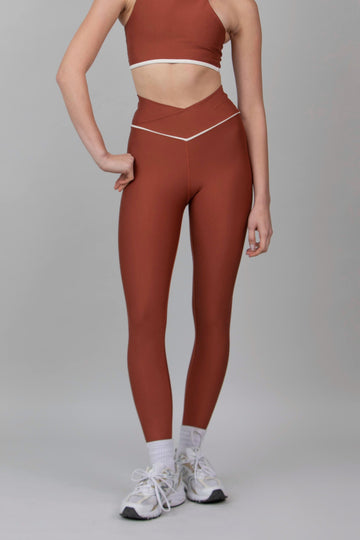 Legging Crossed